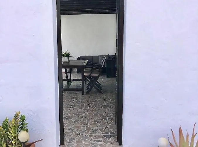 Miriam וילה טינאחו